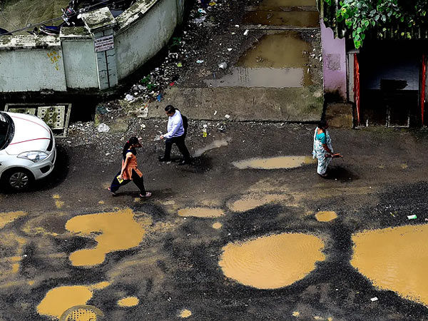 potholes, potholes india, potholes in india, potholes of india, indian potholes, potholes on indian roads, potholes, pothole, pothole in indian road, pothole india, indian pothole